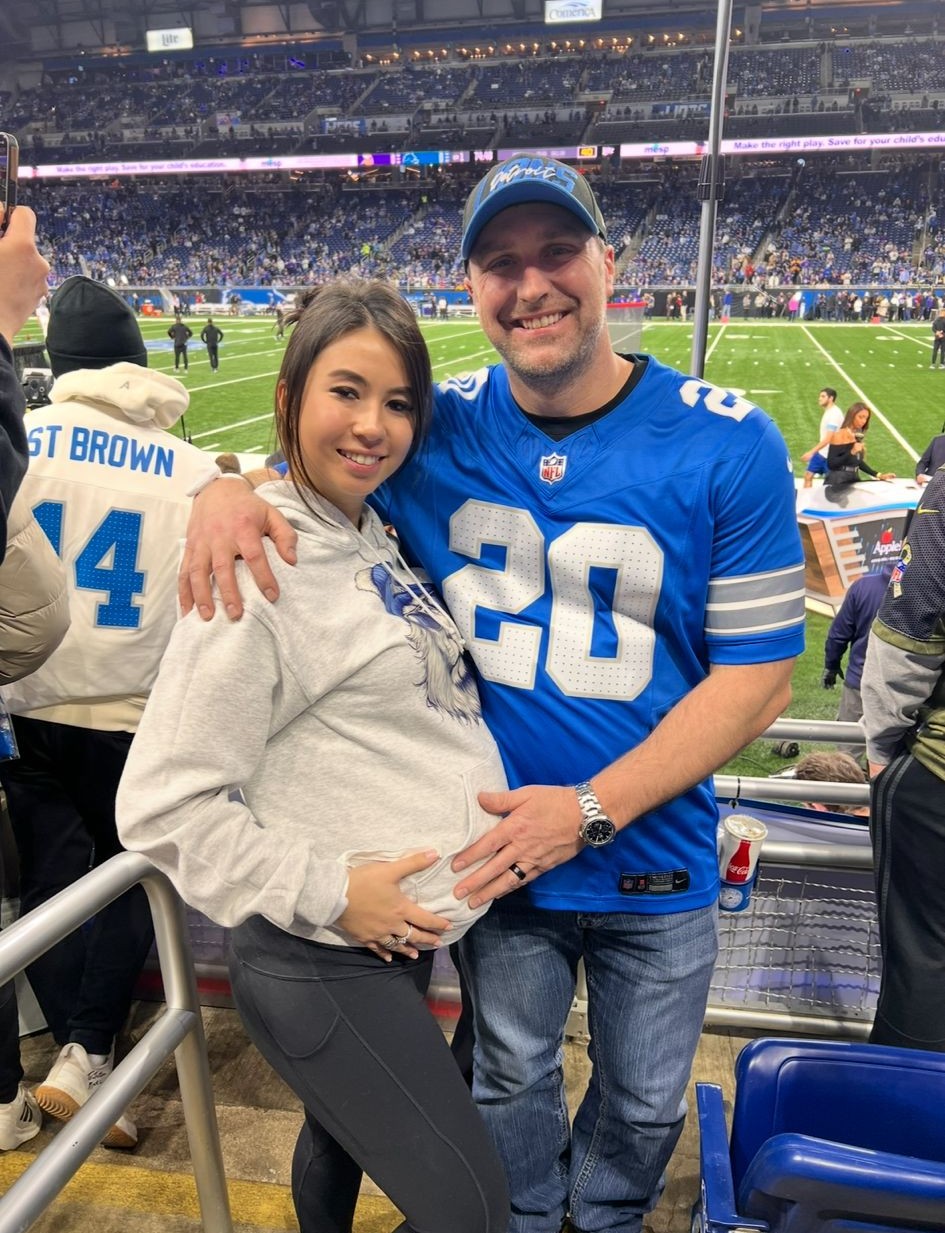 Lions - Pregnant
